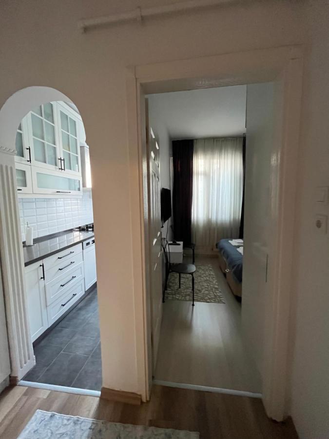 Appartement Centrally Located, 2+1 House In Taksim, Cihangir