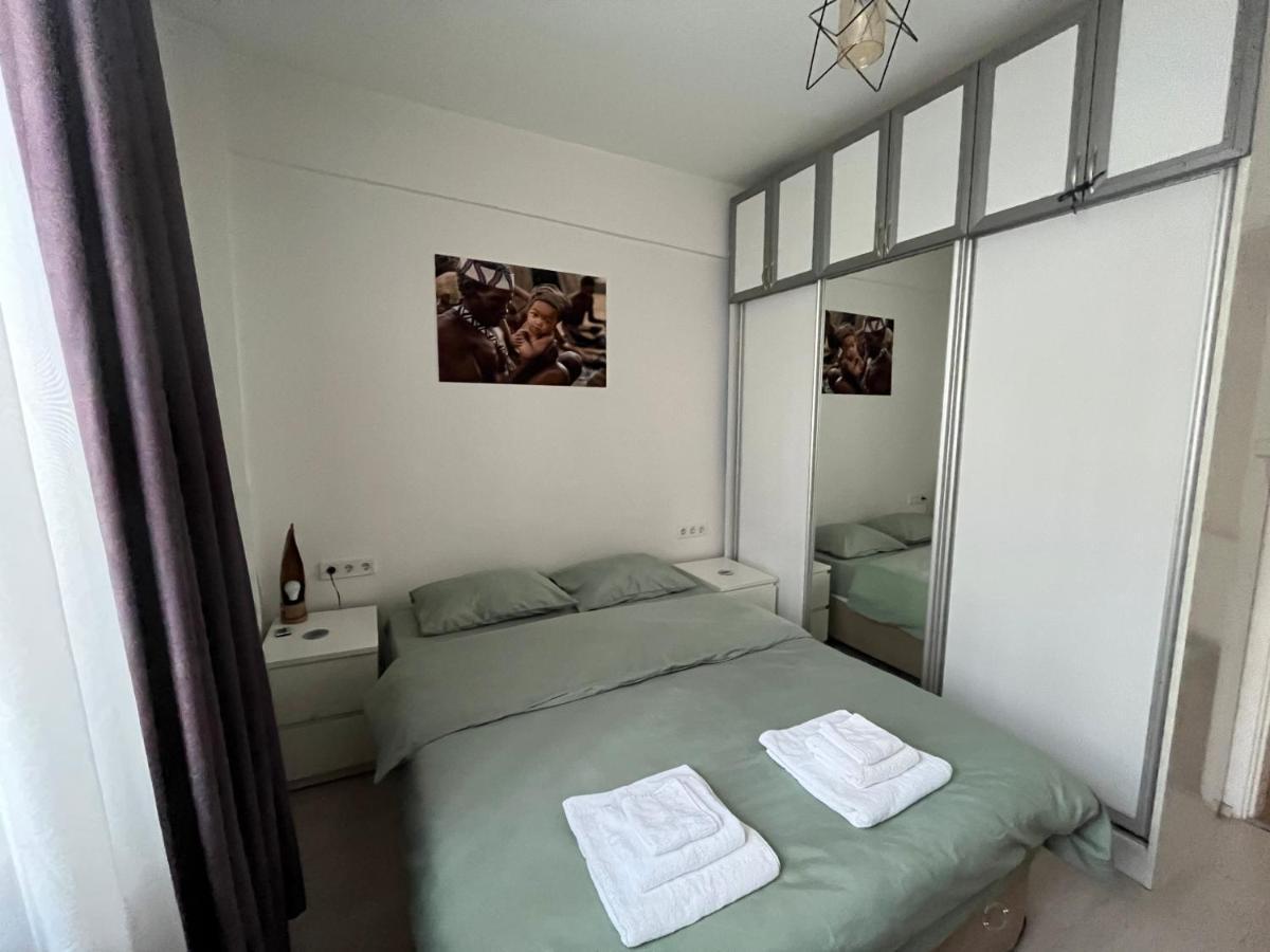 Centrally Located, 2+1 House In Taksim, Cihangir Appartement *