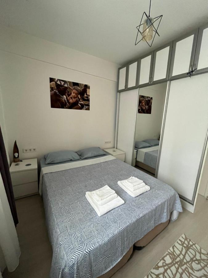 Centrally Located, 2+1 House In Taksim, Cihangir Appartement Istanboel