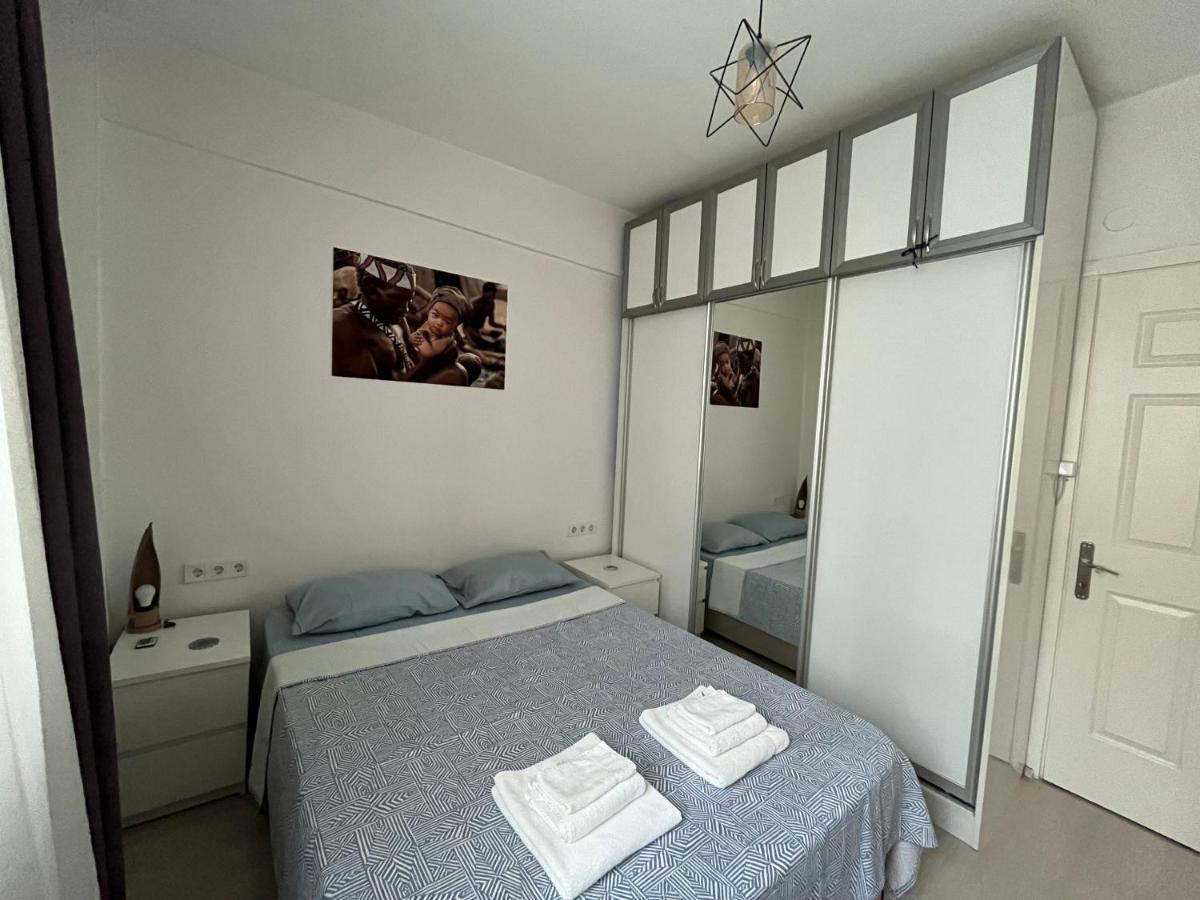 Centrally Located, 2+1 House In Taksim, Cihangir Appartement Istanboel